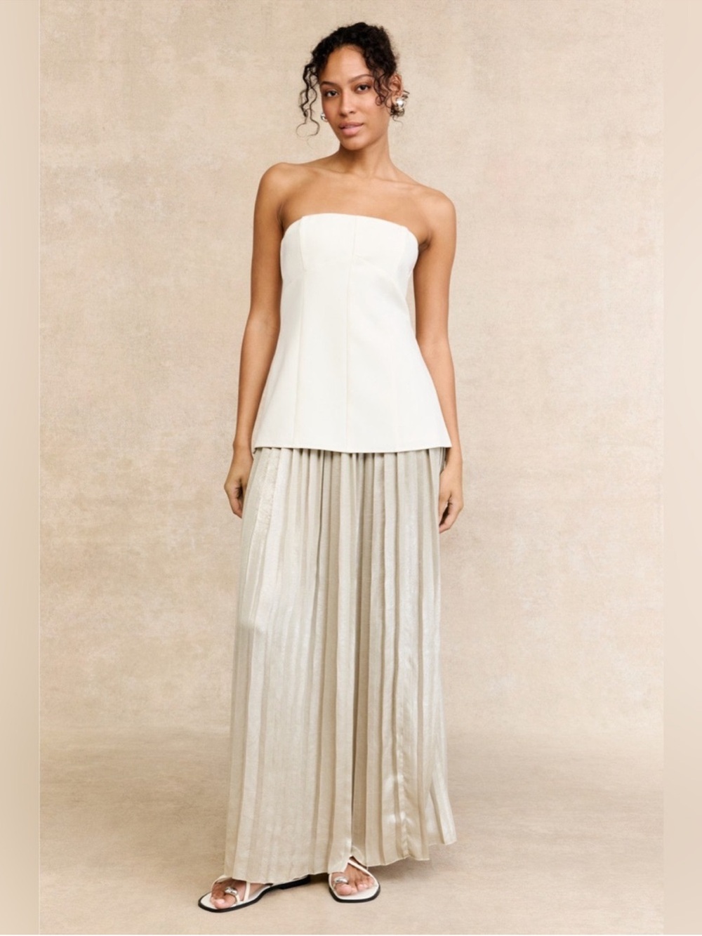 Elegant Toccin Cream Pleated Maxi Skirt